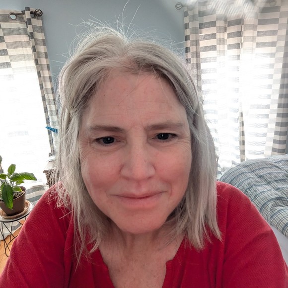 Meet your Posher, Elaine - Picture 1 of 1